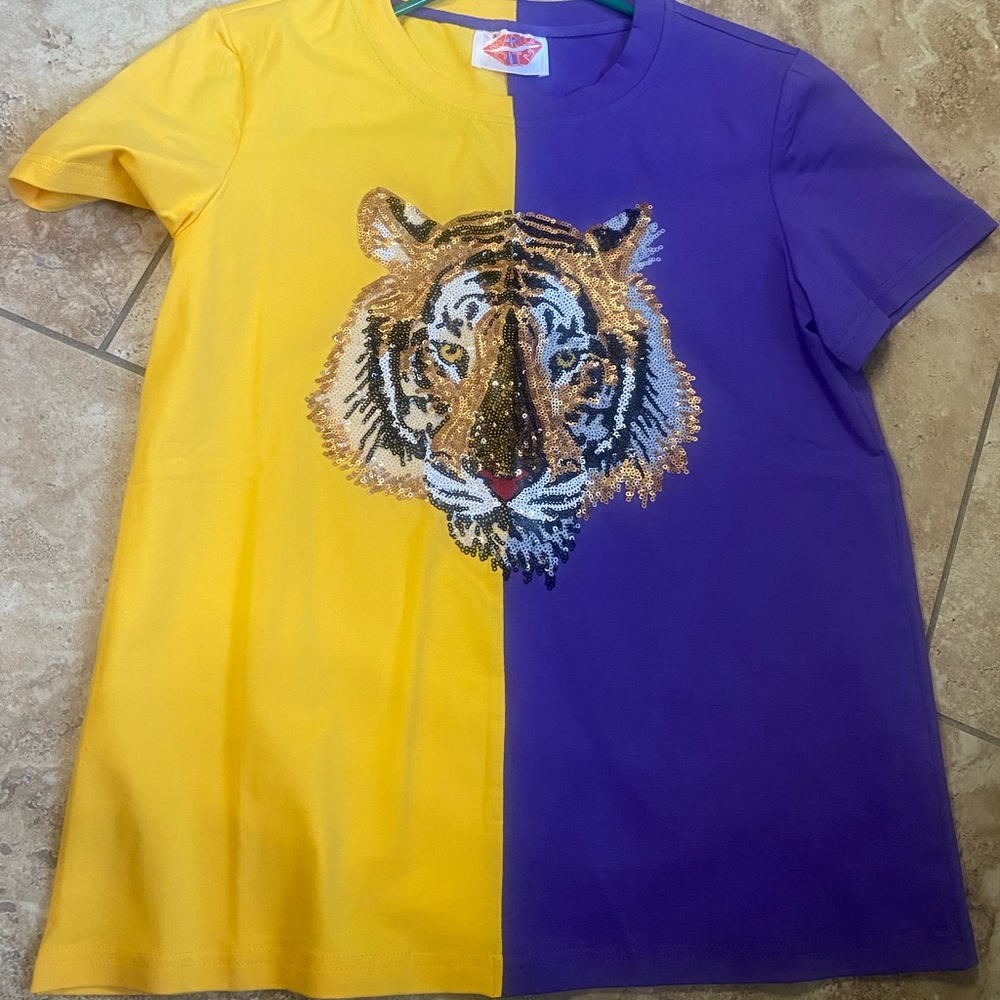 Sparkle City Sparkly Tiger T-shirt size small
